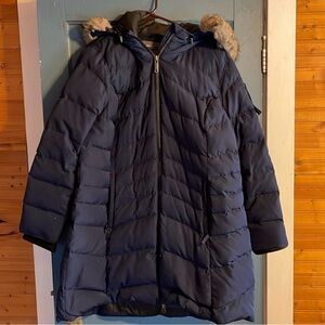 Eddie Bauer navy blue down coat puffer